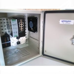 Coffret pour installation exterieur sur poteau ou mural 350x300x250mm.