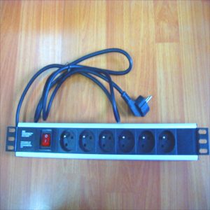 Bandeau d’alimentation, 19″ Rack, 06 Prises